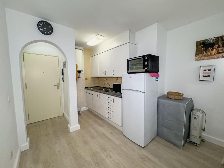 Apartamento Marina Roses Exterior photo